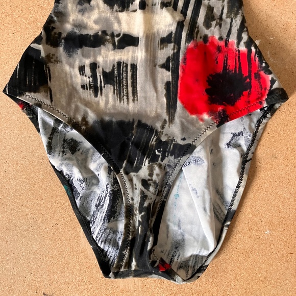 NEW SHAN POPPY CUTOUT SWIMSUIT - Picture 7 of 15